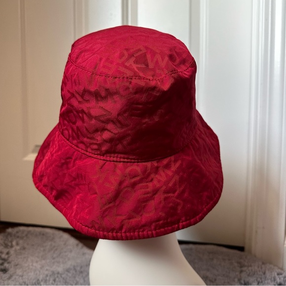 Weekend MaxMara Accessories Label-cut Logo Jacquard Hat. Sz: 57 Color:Red.New - Picture 9 of 16